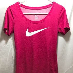 Nike top